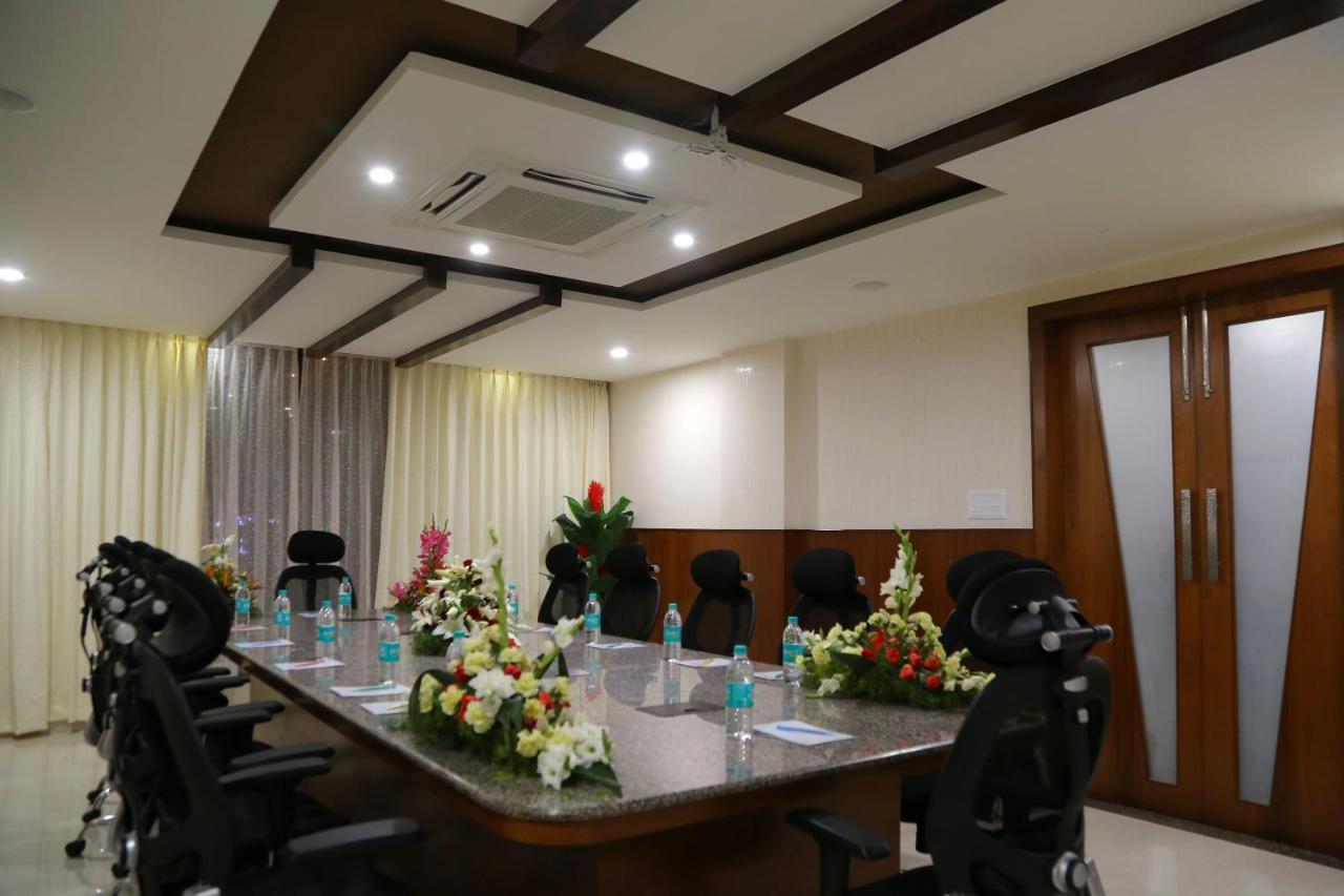 Hotel U.T.Elegance Bengaluru Zewnętrze zdjęcie