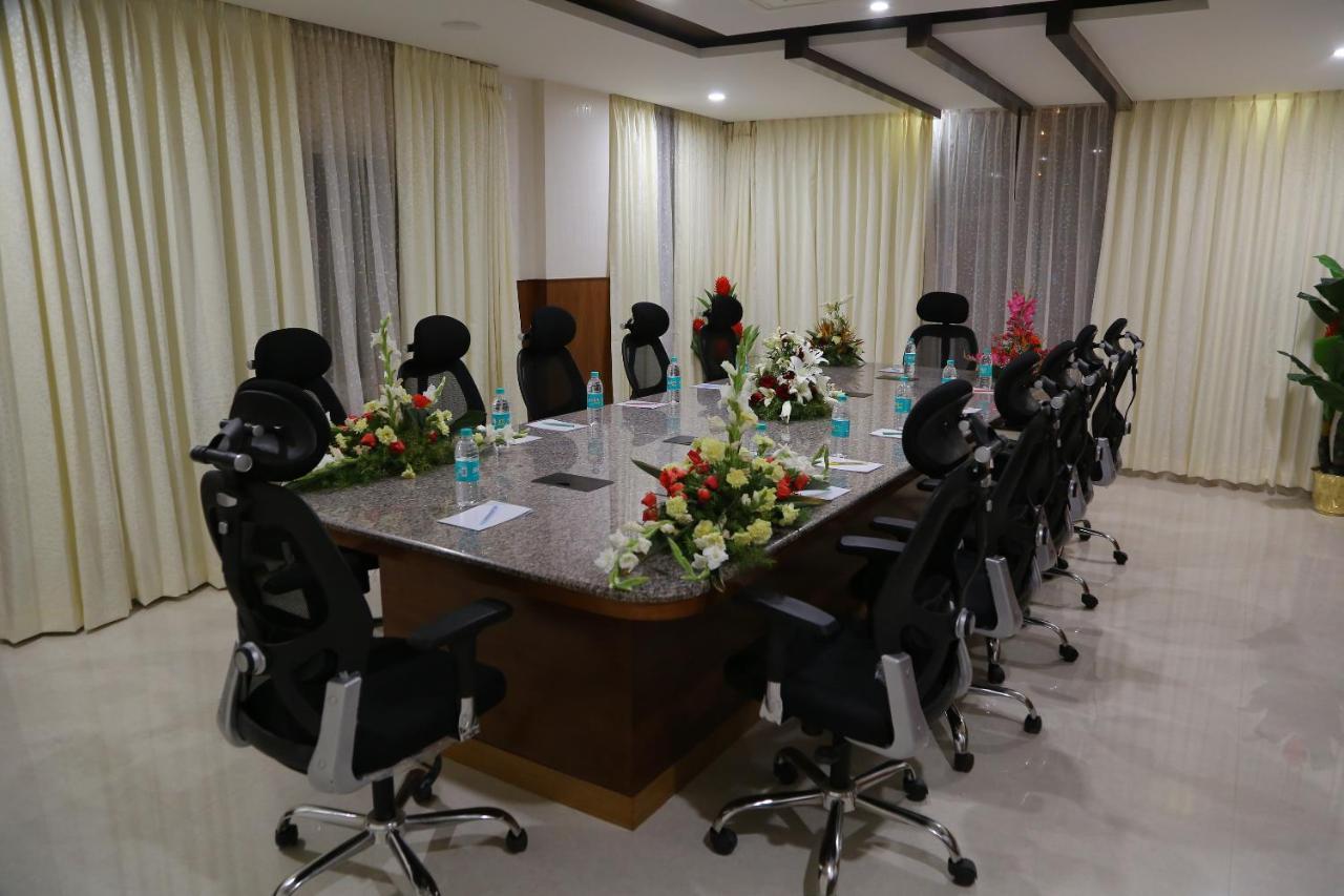 Hotel U.T.Elegance Bengaluru Zewnętrze zdjęcie